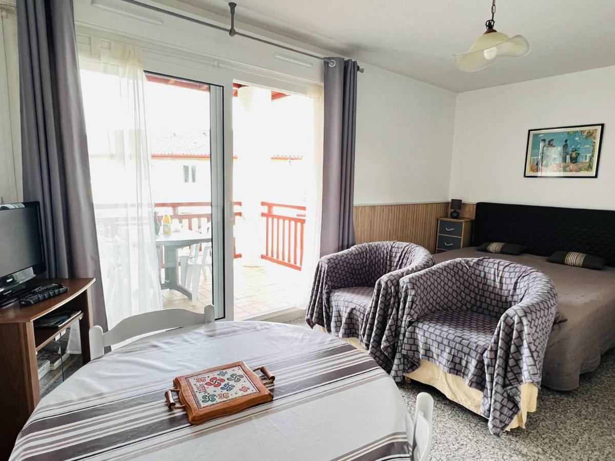 Appartement T1 Lumineux Avec Balcon Ensoleille Et Parking, 2 Couchages, Cambo-Les-Bains - Fr-1-495-16 Exteriör bild