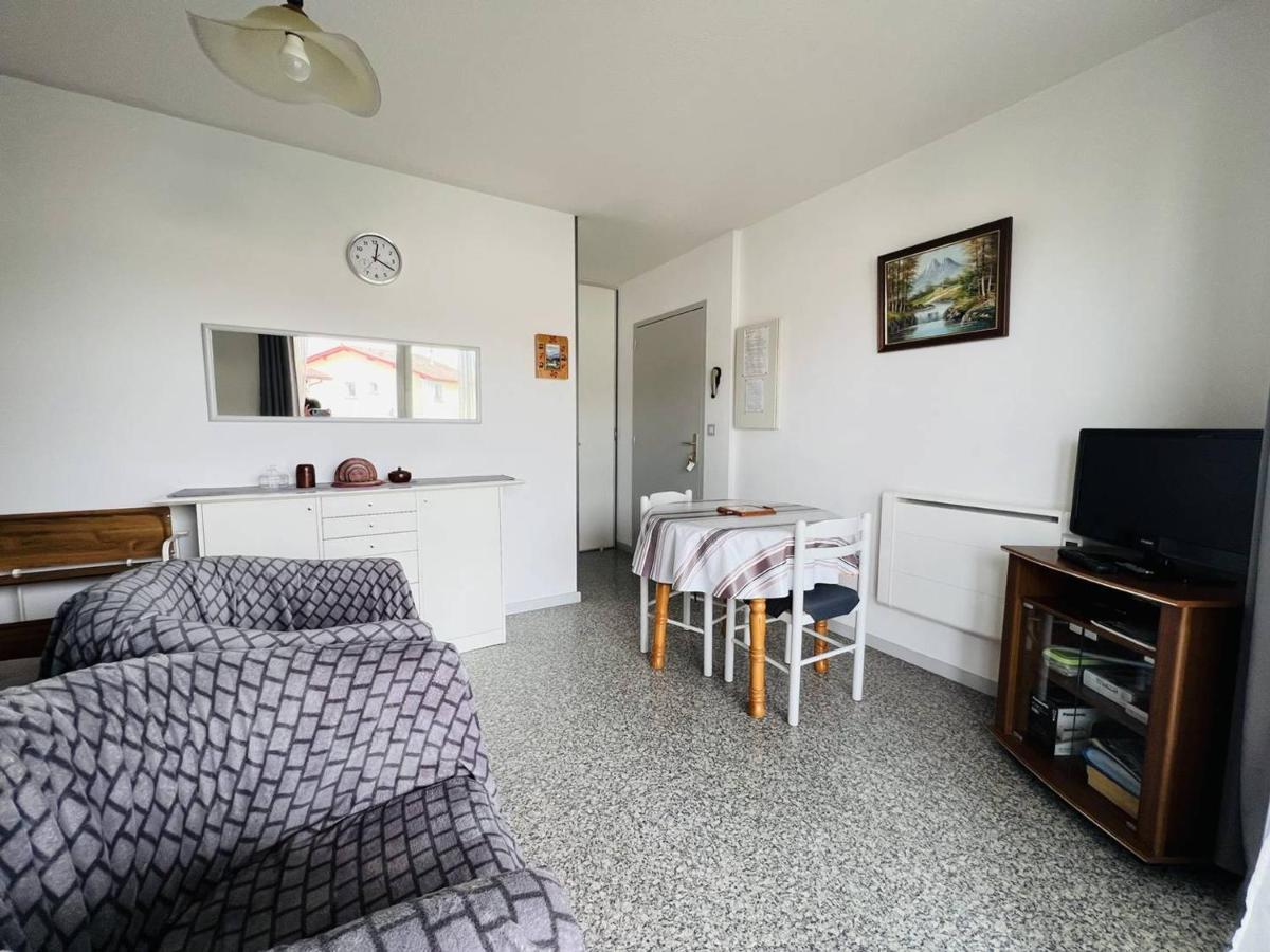 Appartement T1 Lumineux Avec Balcon Ensoleille Et Parking, 2 Couchages, Cambo-Les-Bains - Fr-1-495-16 Exteriör bild